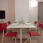 Apartman Domus Arena, Parking, Wifi, Arenes *