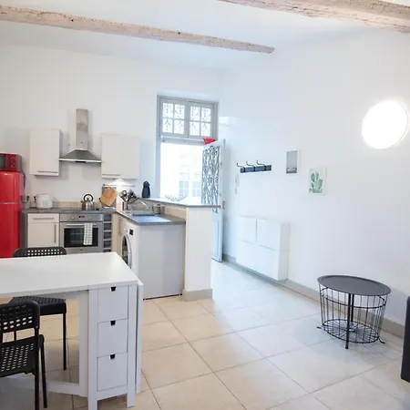 Domus Arena, Parking, Wifi, Arenes Daire *