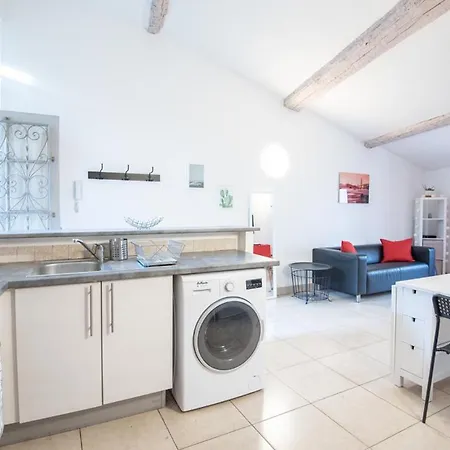 Apartment Domus Arena, Parking, Wifi, Arenes *