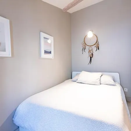 Domus Arena, Parking, Wifi, Arenes Daire