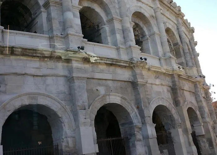 Domus Arena, Parking, Wifi, Arenes Апартаменты